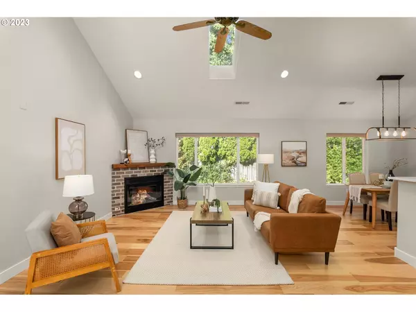 1609 E BRIAR CT, Newberg, OR 97132