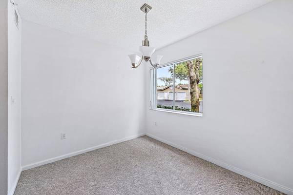 242 Village BLVD 2101, Tequesta, FL 33469