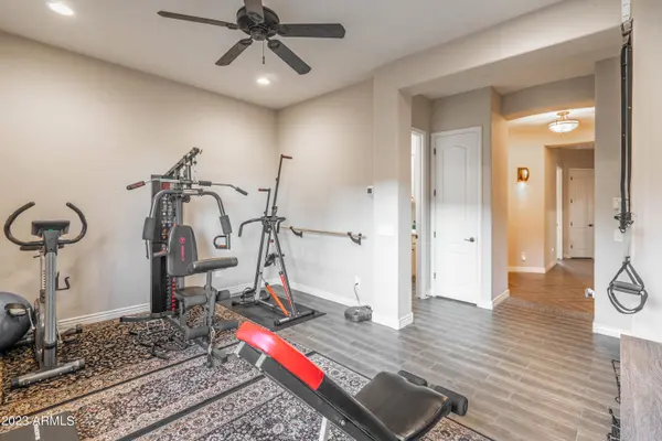 10230 W HEDGE HOG Place, Peoria, AZ 85383