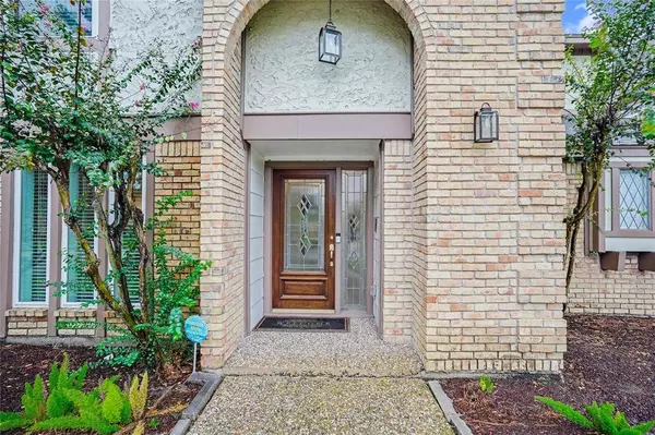 16607 Sir William DR, Spring, TX 77379