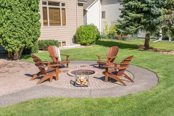 7074 Terraceview LN N, Maple Grove, MN 55311