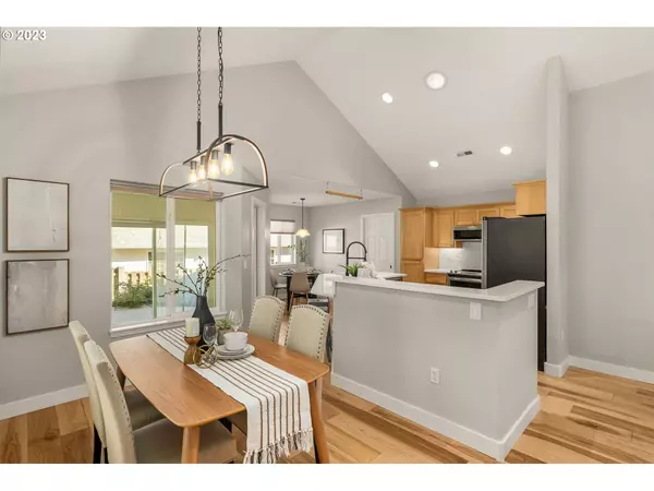 1609 E BRIAR CT, Newberg, OR 97132