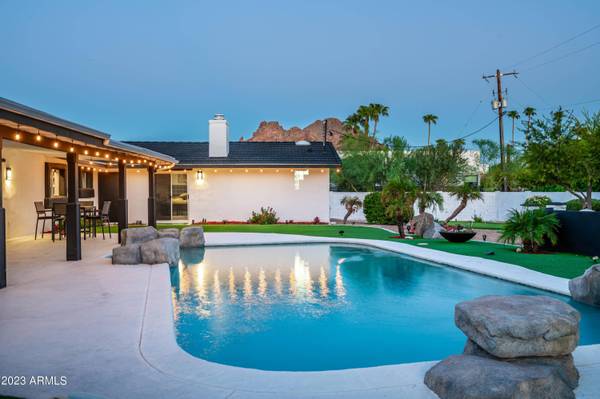 4021 E MONTEBELLO Avenue, Phoenix, AZ 85018