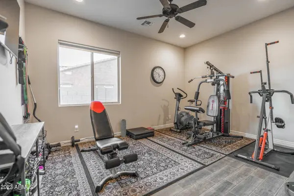 10230 W HEDGE HOG Place, Peoria, AZ 85383