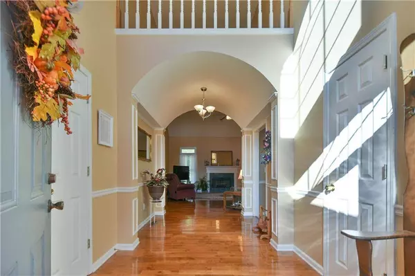 40 Carrington DR, Cartersville, GA 30120