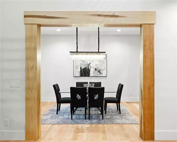 1910 Fairway CIR NE, Brookhaven, GA 30319