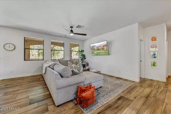 10636 E ACACIA Drive, Scottsdale, AZ 85255