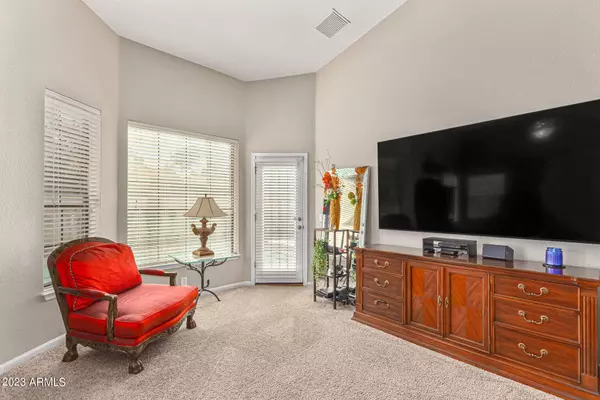 1149 E BEVERLY Lane, Phoenix, AZ 85022