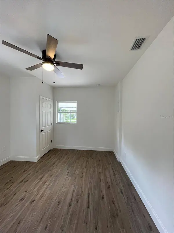 5055 9TH ST, Zephyrhills, FL 33542