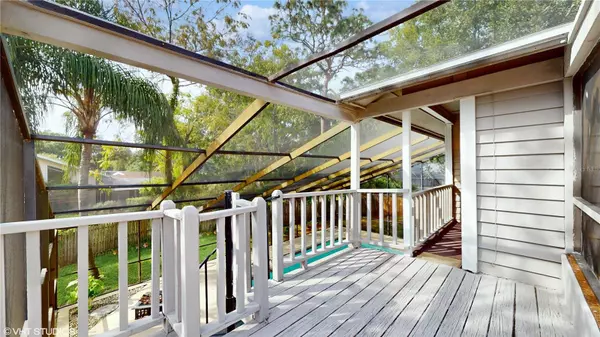 15838 GLENARN DR, Tampa, FL 33618