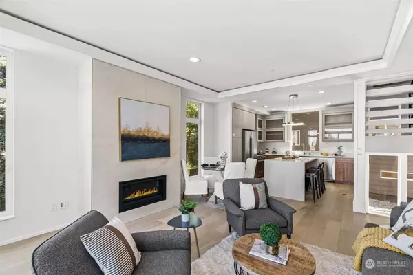 4849 42nd AVE SW, Seattle, WA 98116