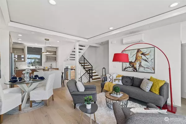 4849 42nd AVE SW, Seattle, WA 98116