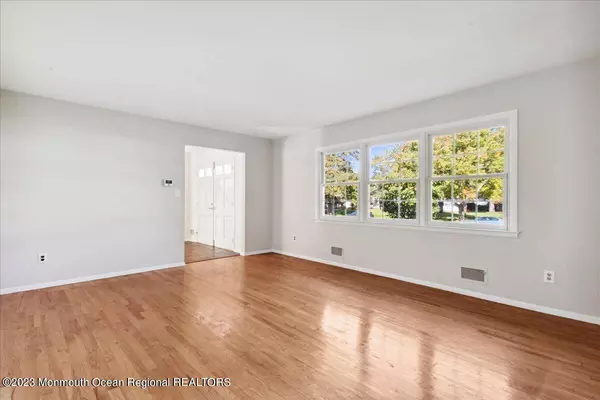 12 Sabina Terrace, Freehold, NJ 07728