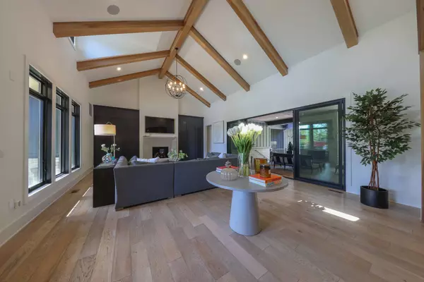 1156 Chatham Ridge BLVD, IN 46074