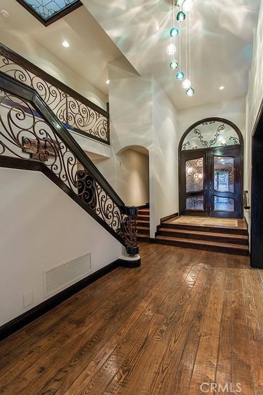 31721 Seacliff DR, Laguna Beach, CA 92651