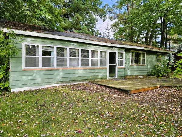 8777 Vanderstel Drive, Newaygo, MI 49337