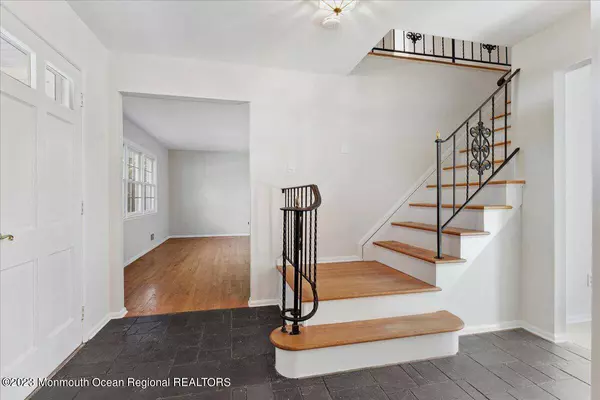 12 Sabina Terrace, Freehold, NJ 07728