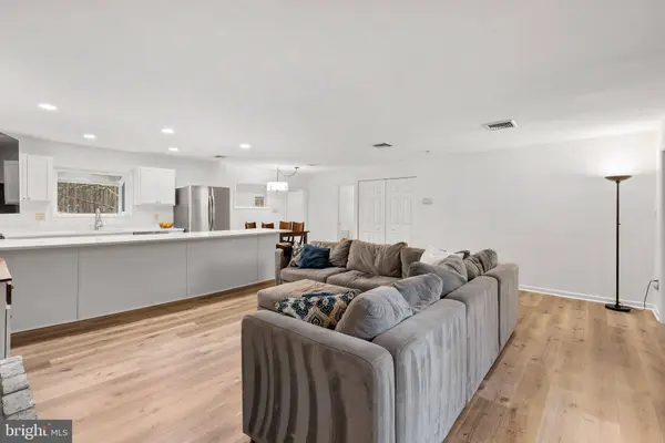 1556 DENNIS RD, Shady Side, MD 20764