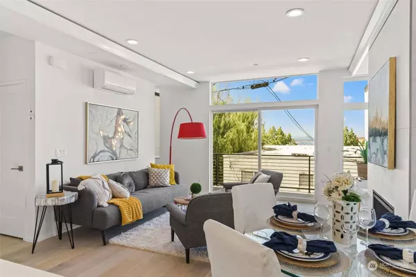 4849 42nd AVE SW, Seattle, WA 98116