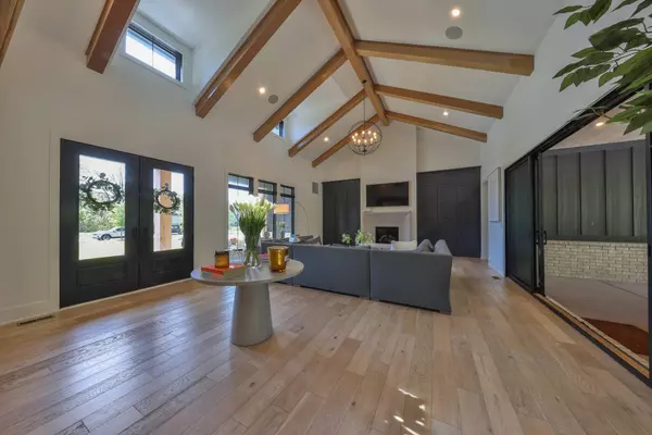 1156 Chatham Ridge BLVD, IN 46074