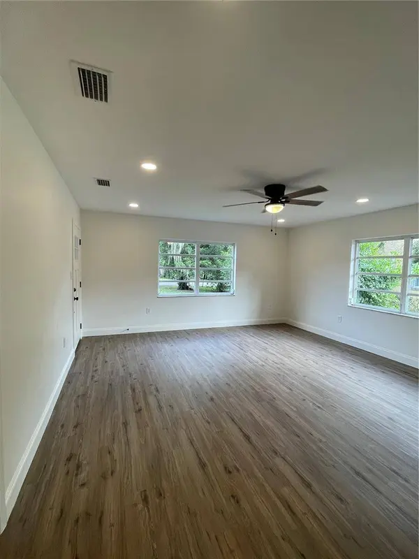 5055 9TH ST, Zephyrhills, FL 33542