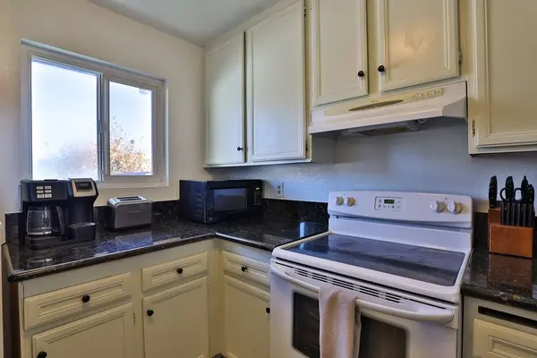 2836 47th St, San Diego, CA 92105