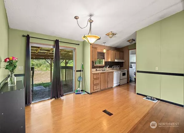 7611 200th ST E, Spanaway, WA 98387