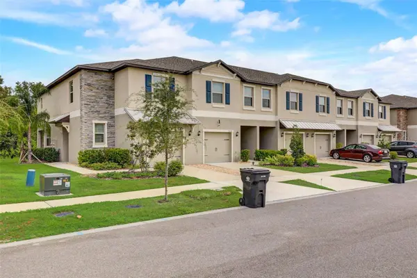 9606 PEMBROOKE PINES DR, Sun City Center, FL 33573