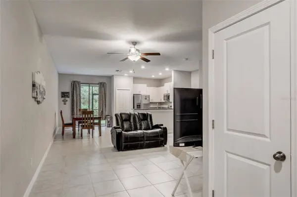 9606 PEMBROOKE PINES DR, Sun City Center, FL 33573