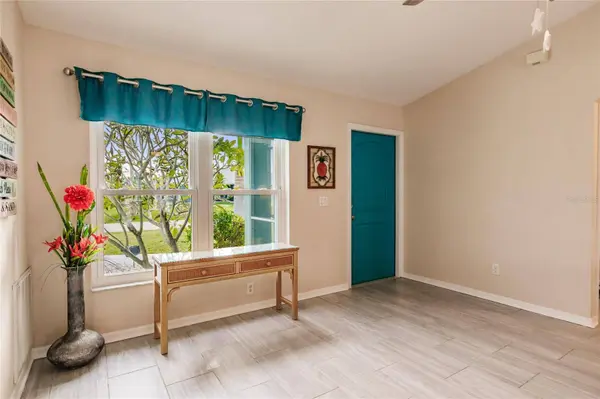 18422 BRIGGS CIR, Port Charlotte, FL 33948