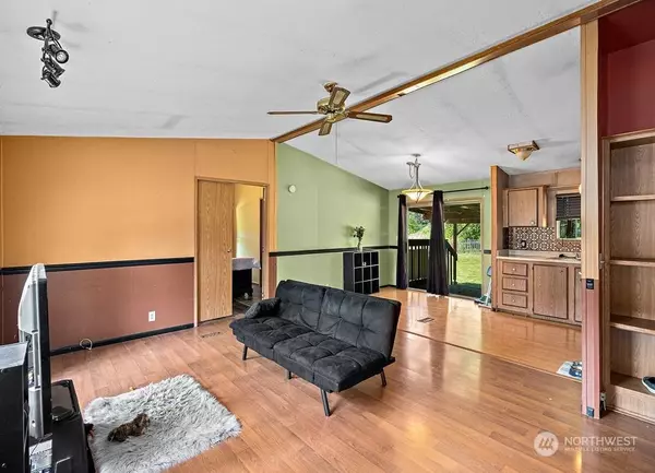 7611 200th ST E, Spanaway, WA 98387