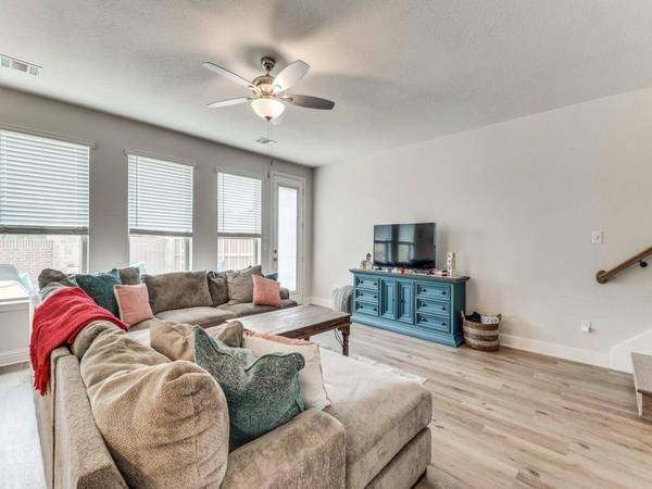 4206 Swinley Forest Drive, Arlington, TX 76017