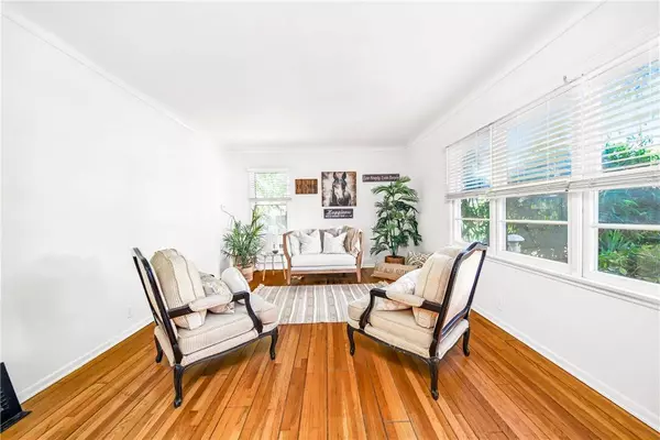 13908 Hamlin ST, Valley Glen, CA 91401