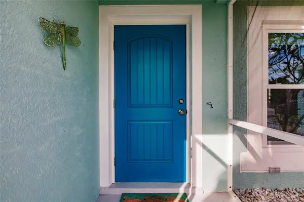 18422 BRIGGS CIR, Port Charlotte, FL 33948