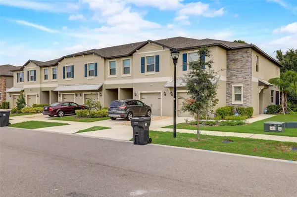 9606 PEMBROOKE PINES DR, Sun City Center, FL 33573