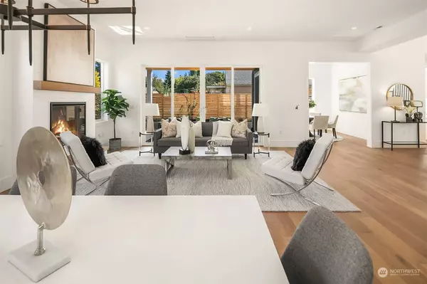 10020 Dibble AVE NW, Seattle, WA 98177