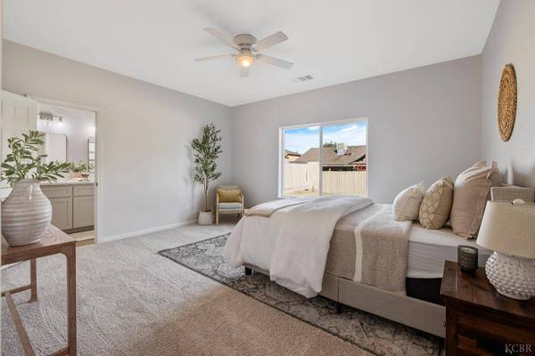 775 Kimball Lane, Hanford, CA 93230