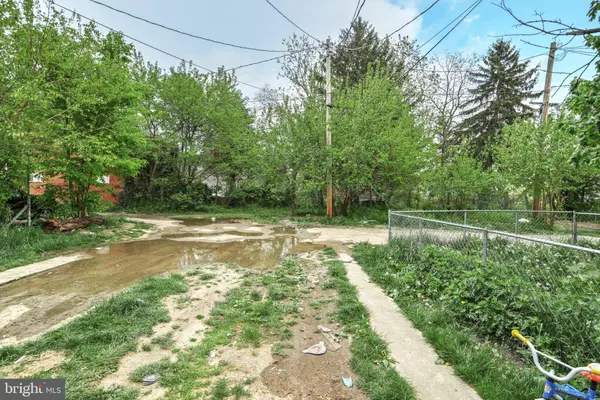 137 S WEST ST, York, PA 17401