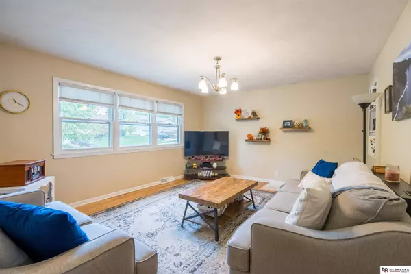 12623 Ohern Street, Omaha, NE 68137