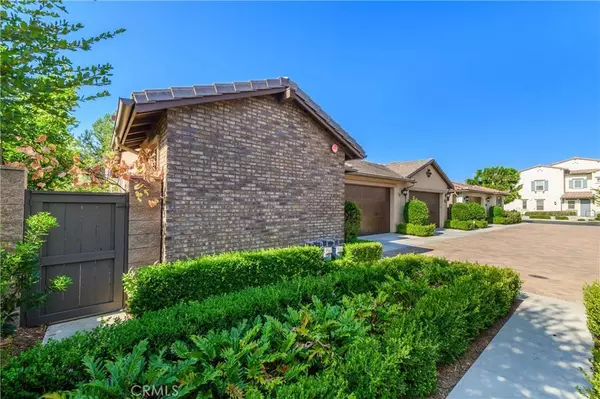 308 Carlow, Irvine, CA 92618