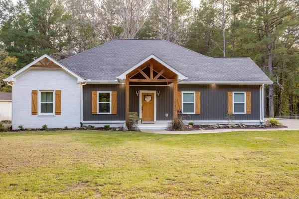 2422 Meadowpond Trail, White Hall, AR 71602