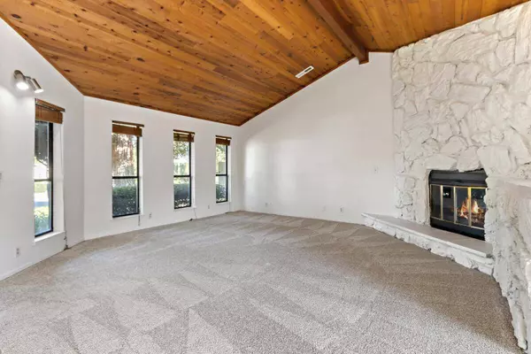 79 Las Positas CIR, Sacramento, CA 95831