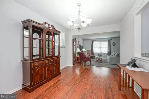 1109 S BEECHAM RD, Williamstown, NJ 08094