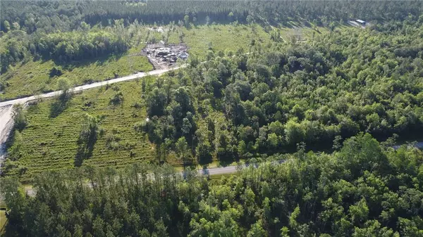 472733 MIDDLE Road, Hilliard, FL 32046