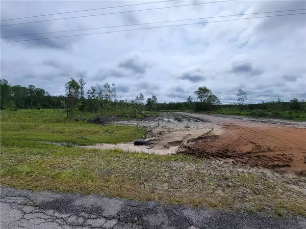 472749 MIDDLE Road, Hilliard, FL 32046