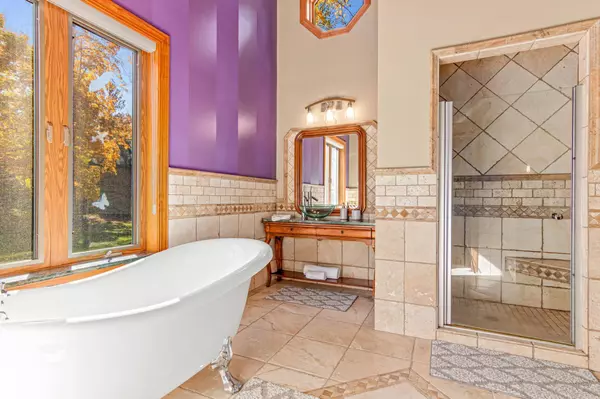 44380 Bow LN, Isle, MN 56342