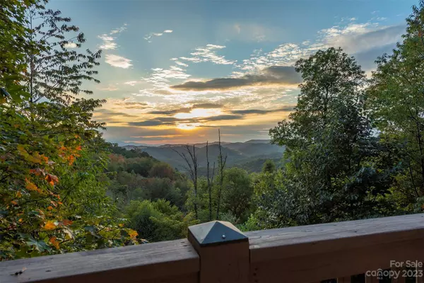 49 Valley HTS, Mars Hill, NC 28754