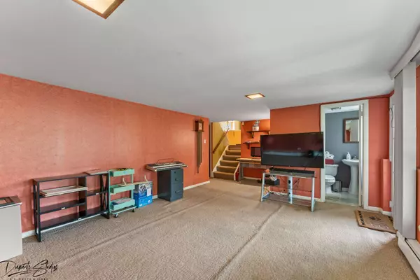 200 Division Street, Melrose Park, IL 60160