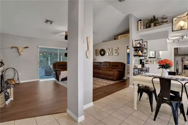 155 BERGEN CIR, Auburndale, FL 33823