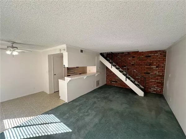 1086 W Calle De Las Estrellas #2, Azusa, CA 91702